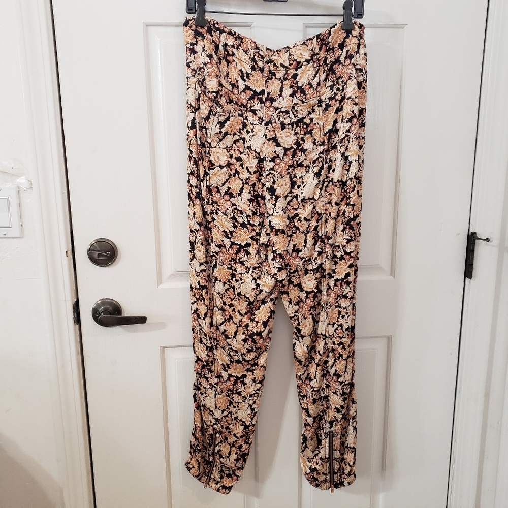 Anthropologie Floral Pants - Black and Cream - Picture 5 of 16